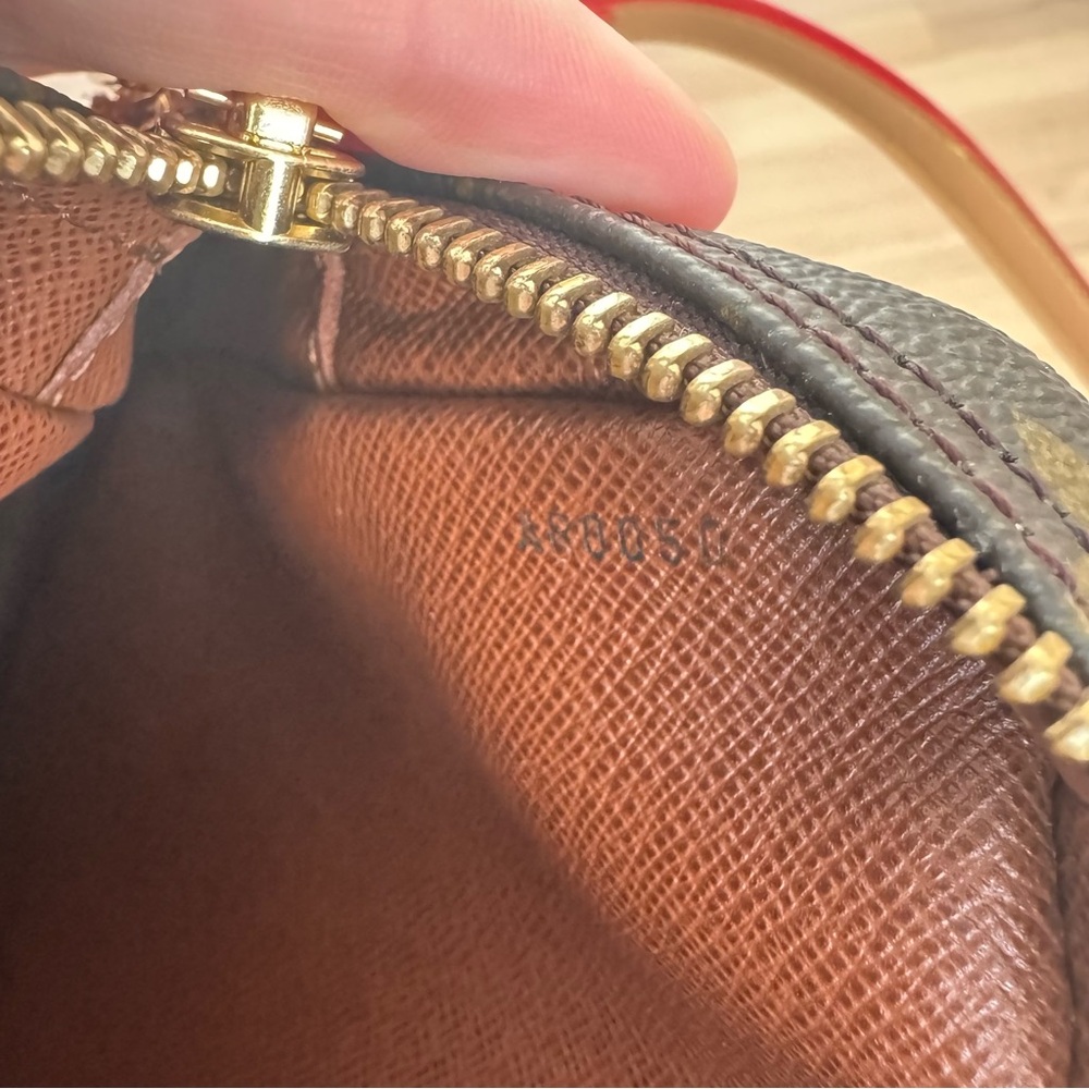 ✅AUTHENTIC✅LOUIS VUITTON DANUBE CROSSBODY BAG - Picture 12 of 14
